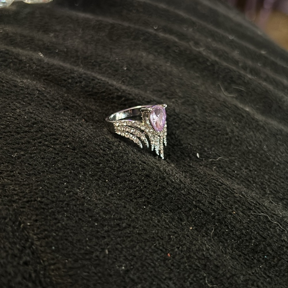 Ring - Picture 4 of 5